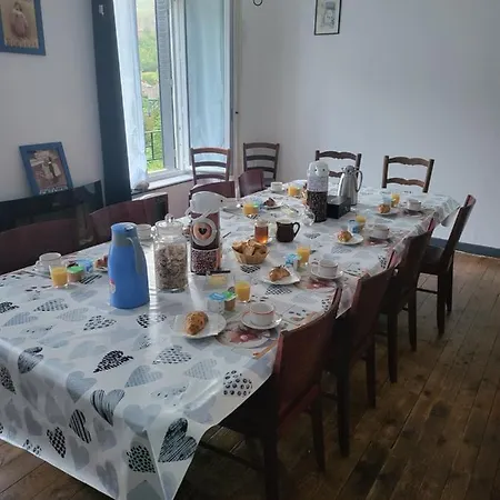 Les Terrasses De L'allier 別荘